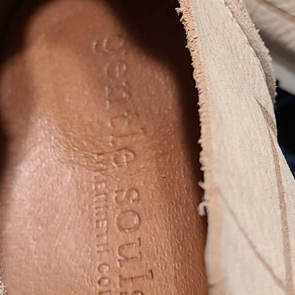 Gentle Souls Raina Leather Butter Light Jogger Sneaker | 9.5 - Picture 10 of 14